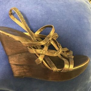 DVF STRAPPY SLINGBACK WEDGE